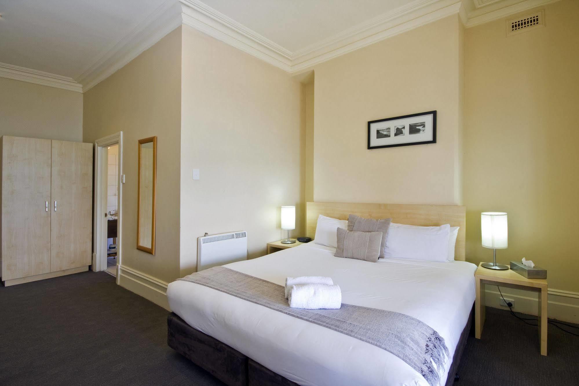 Grand Pacific Hotel & Apartments Лорн Экстерьер фото